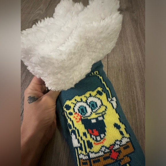 SpongeBob SquarePants Christmas Sherpa Lined Gripper Bottom Slipper Socks NWT - Picture 5 of 5